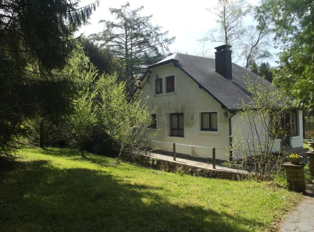 Propriete Bordee D'Etangs, Propice A La Detente Florenville Exterior foto